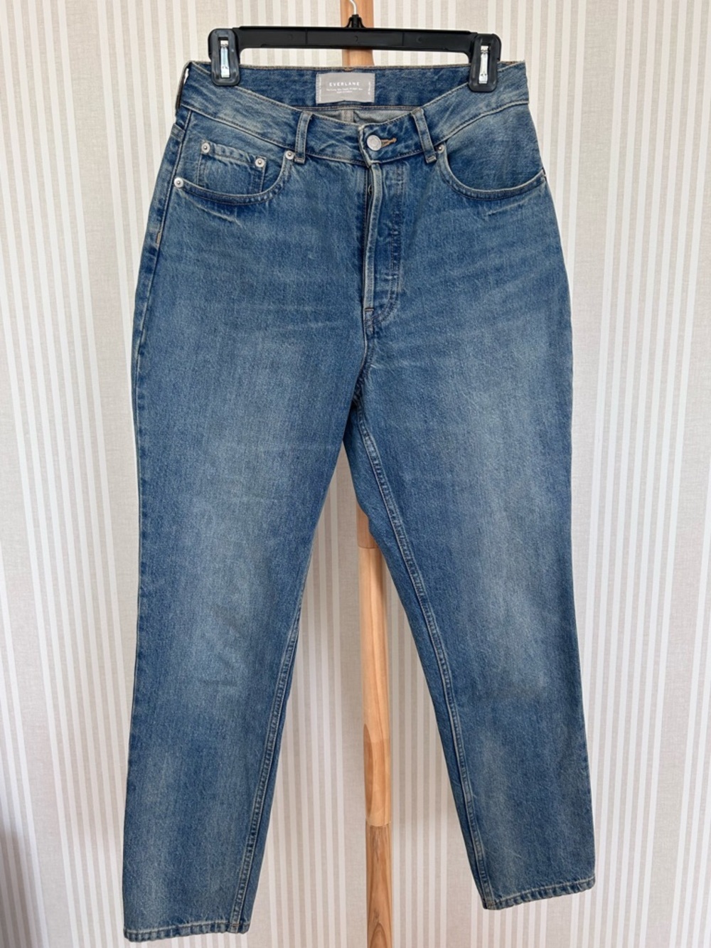 EVERLANE The Curvy ‘90s Cheeky Straight Leg Jean Mid Blue Size 28 Button Fly NEW - Picture 6 of 9